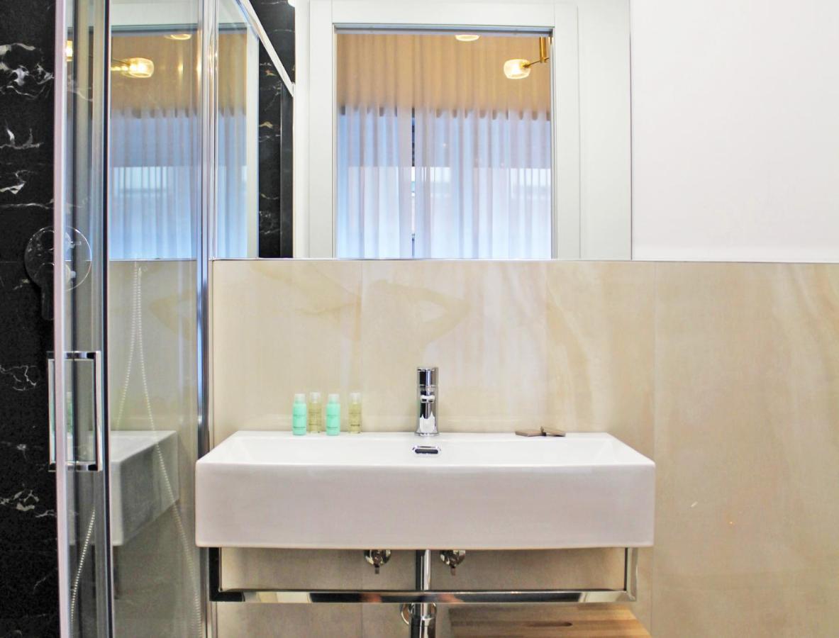 Hrt Milano Hotel Eksteriør billede